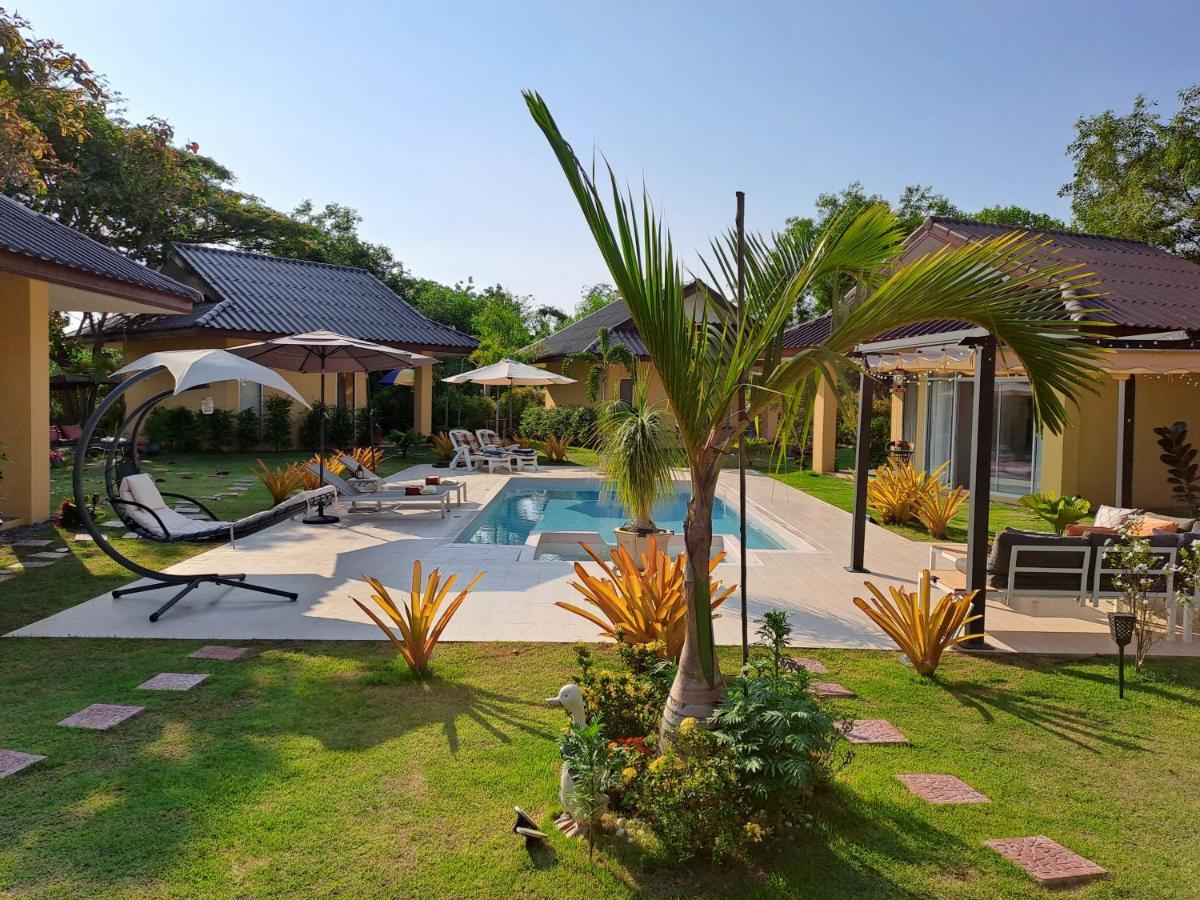 Pool Villa, Resort, Mae Ramphueng Beach, Ban Phe, Rayong, Residence M Thailand (Adults Only) Ban Chamrung Extérieur photo