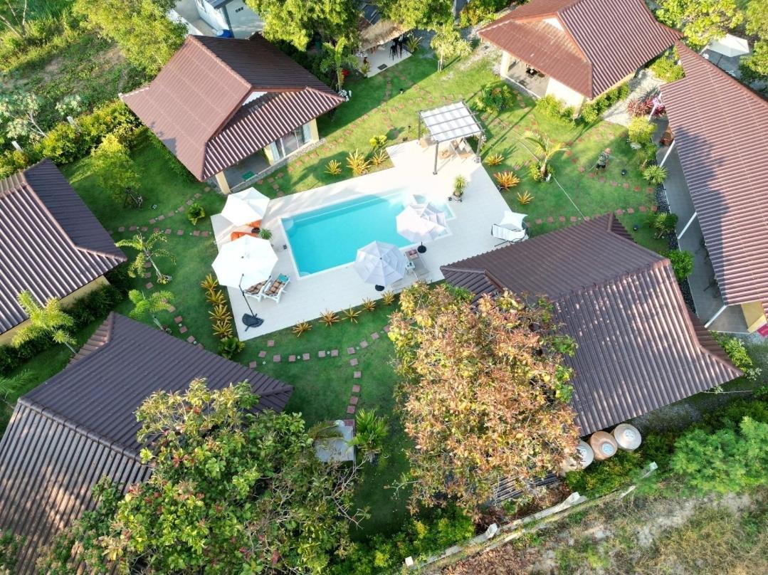 Pool Villa, Resort, Mae Ramphueng Beach, Ban Phe, Rayong, Residence M Thailand (Adults Only) Ban Chamrung Extérieur photo